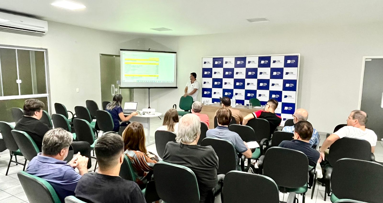 Foto - CDL BM realiza assembleia Previsão Orçamentária para 2024: transparência em suas ações e compromisso com o associado 