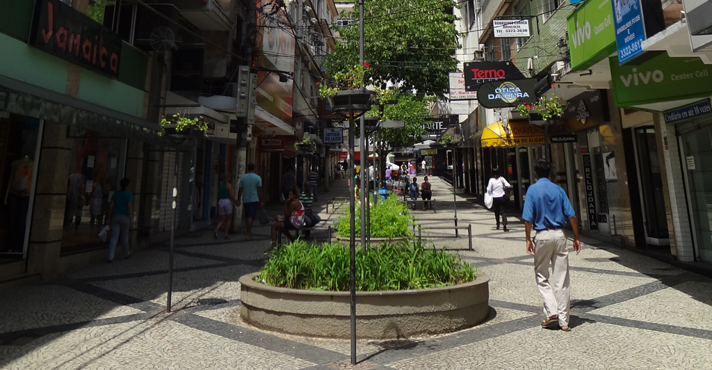 Foto - Entidades de Barra Mansa defendem abertura do comércio em horário diferenciado