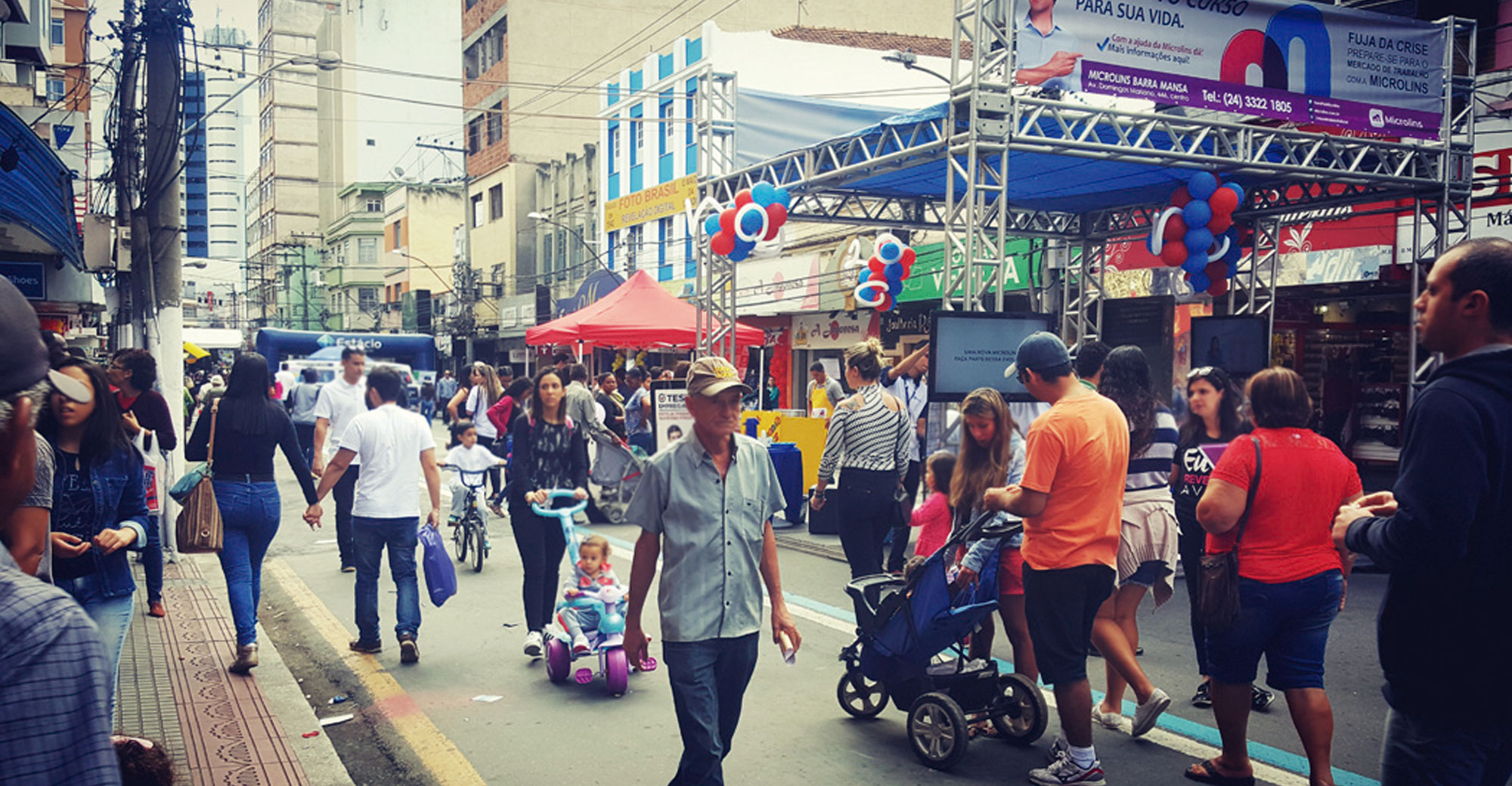 Foto - Domingo de Compras em Barra Mansa